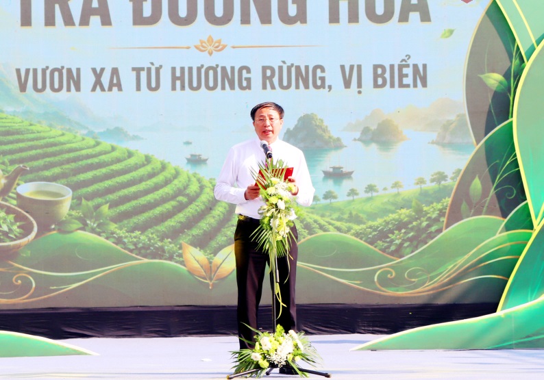 Quảng[-]Ninh:[-]Khai[-]mạc[-]lễ[-]hội[-]&ldquo;Tr&agrave;[-]Đường[-]Hoa&rdquo;[-]v&agrave;[-]đ&oacute;n[-]Bằng[-]c&ocirc;ng[-]nhận[-]C&acirc;y[-]ch&egrave;[-]Di[-]sản[-]Việt[-]Nam[-]