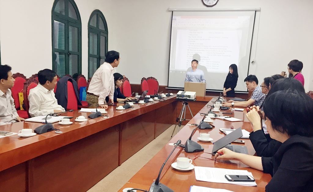 Sữa[-]học[-]đường[-]thành[-]phố[-]Hà[-]Nội:[-]Giá[-]dự[-]thầu[-]của[-]Vinamilk[-]thấp[-]hơn[-]giá[-]dự[-]thầu[-]của[-]TH[-]True[-]Milk[-]hơn[-]100[-]tỷ[-]đồng