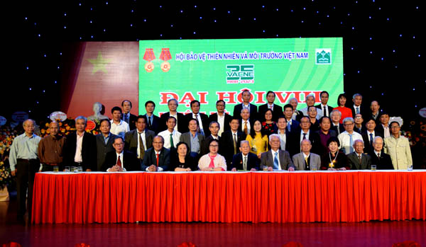 Hình[-]ảnh[-]Đại[-]hội[-]lần[-]thứ[-]VIII[-]và[-]Kỷ[-]niệm[-]35[-]năm[-]thành[-]lập[-]Hội[-]Bảo[-]vệ[-]Thiên[-]nhiên[-]và[-]Môi[-]trường[-]Việt[-]Nam