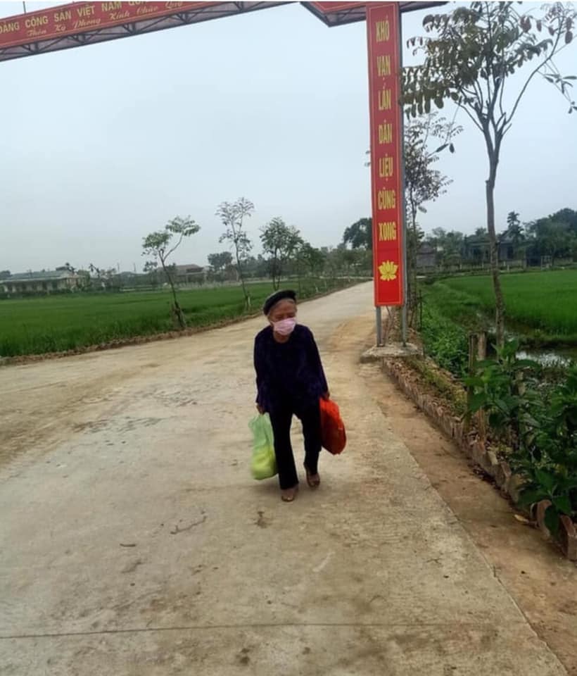 Những[-]tấm[-]lòng[-]vàng[-]giữa[-]mùa[-]Covid-19