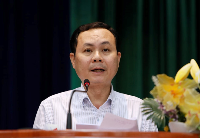 Dự[-]án[-]Thủ[-]Thiêm[-]khiến[-]cha[-]xa[-]con,[-]vợ[-]xa[-]chồng,[-]xóm[-]làng[-]ly[-]tán