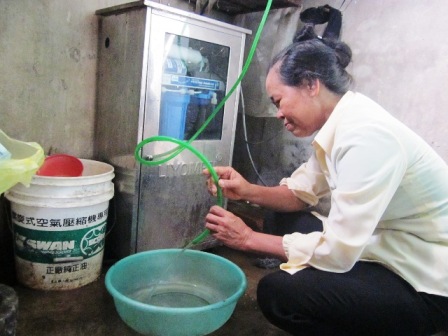 Người[-]d&acirc;n[-]cho[-]rằng[-]nguy&ecirc;n[-]nh&acirc;n[-]bắt[-]nguồn[-]từ[-]nguồn[-]nước[-]sinh[-]hoạt[-]chứa[-]nhiều[-]asen