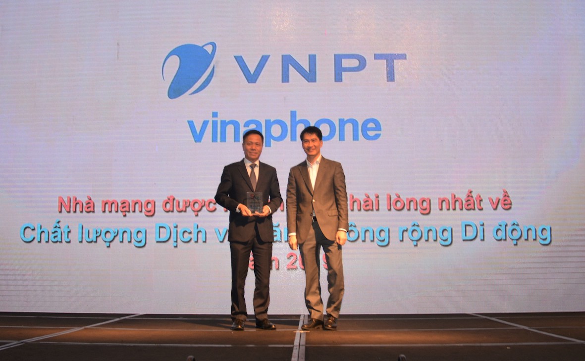 VinaPhone[-]tiếp[-]tục[-]dẫn[-]đầu[-]về[-]sự[-]hài[-]lòng[-]của[-]khách[-]hàng[-]với[-]chất[-]lượng[-]3G/4G