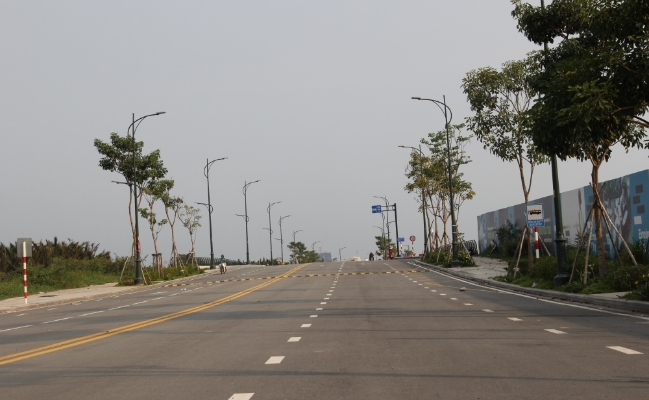 Đại[-]Quang[-]Minh[-]làm[-]4[-]tuyến[-]đường[-]"dát[-]vàng",[-]đổi[-]lấy[-]79ha[-]"đất[-]kim[-]cương"