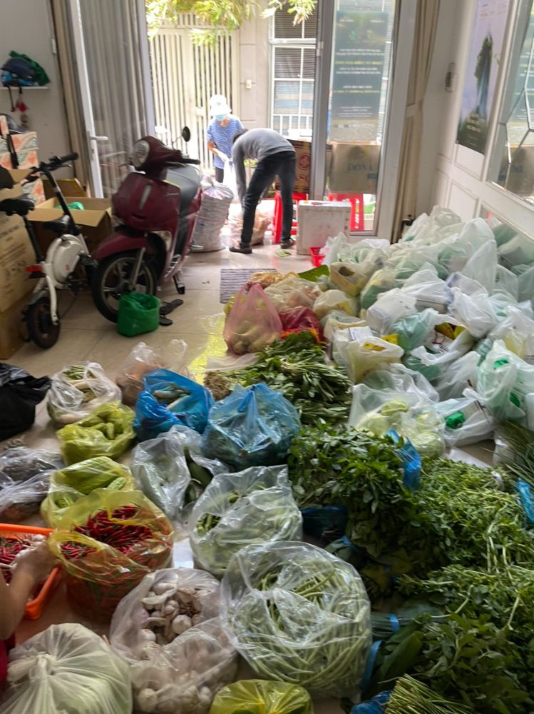 "Chợ[-]Rau[-]0[-]đồng”"của[-]Hoa[-]hậu[-]Môi[-]trường[-]Việt[-]Nam[-]đến[-]với[-]người[-]dân[-]nghèo[-]TP.HCM