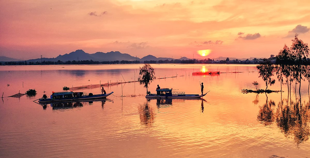 An[-]Giang,[-]nhớ[-]về[-]miền[-]thương[-]qua[-]những[-]mùa[-]nước[-]nổi