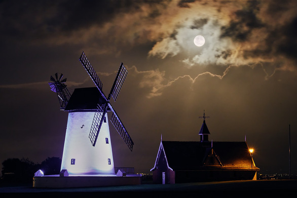 Trăng[-]sói,[-]trăng[-]tuyết,[-]trăng[-]hồng…[-]là[-]trăng[-]gì?