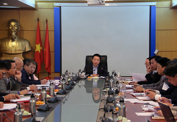 Các[-]Bộ,[-]Ngành[-]thống[-]nhất[-]xử[-]lý[-]các[-]lô[-]hàng[-]phế[-]liệu[-]tồn[-]đọng[-]tại[-]cảng[-]biển