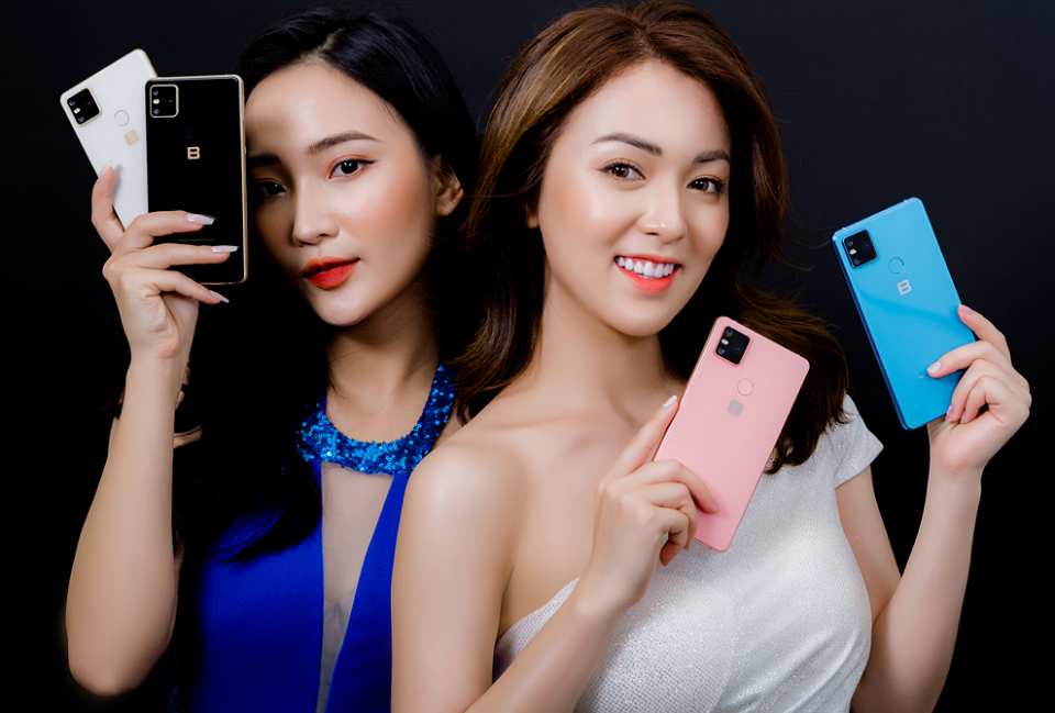 Bphone[-]B86[-]sẽ[-]được[-]bán[-]trả[-]góp[-]0%[-]hoặc[-]tặng[-]kèm[-]gói[-]cước[-]