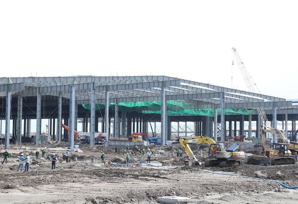 "Mẫu[-]xe[-]VinFast[-]tại[-]Paris[-]Motor[-]Show[-]mới[-]chỉ[-]mang[-]tính[-]triển[-]lãm"