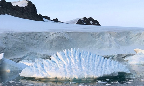 Nam[-]Cực[-]mất[-]ba[-]nghìn[-]tỷ[-]tấn[-]băng[-]trong[-]25[-]năm