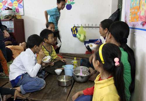 Di[-]dân.,[-]tại[-]các[-]điểm[-]trú[-]ngụ[-]dân