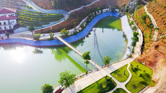 Vi[-]phạm[-]của[-]Gi&aacute;m[-]đốc[-]Sở[-]TN-MT[-]Y&ecirc;n[-]B&aacute;i[-]Phạm[-]Sỹ[-]Qu&yacute;[-]đến[-]mức[-]phải[-]kỷ[-]luật[-]nghi&ecirc;m[-]minh