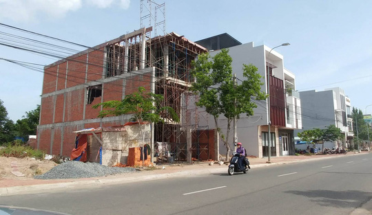 Vụ[-]hoán[-]đổi[-]đất[-]cho[-]Bí[-]thư[-]Thành[-]ủy[-]Bà[-]Rịa:[-]Tỉnh[-]ủy[-]vào[-]cuộc