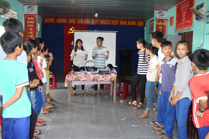 Sinh[-]viên[-]Hà[-]Nội[-]vượt[-]500[-]km[-]gieo[-]mầm[-]xanh[-]tại[-]Quảng[-]Trị