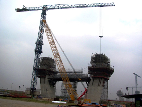 Cầu[-]Nhật[-]Tân khi[-]hoàn[-]thành[-]sẽ[-]đóng[-]vai[-]trò[-]quan[-]trọng[-]đối[-]với[-]kinh[-]tế[-]-[-]xã[-]hội[-]của[-]Hà[-]Nội