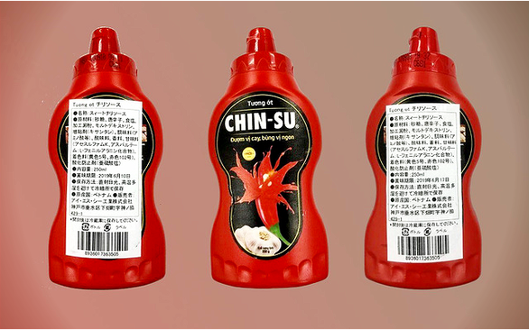 Nhật[-]thu[-]hồi[-]hơn[-]18.000[-]chai[-]tương[-]ớt[-]Chin-su[-]vì[-]chứa[-]chất[-]cấm
