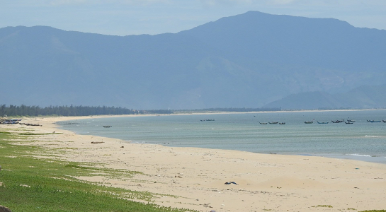 [-]EVN[-]muốn[-]đổ[-]3,5[-]triệu[-]m&eacute;t[-]khối[-]chất[-]thải[-]v&agrave;o[-]Quảng[-]B&igrave;nh