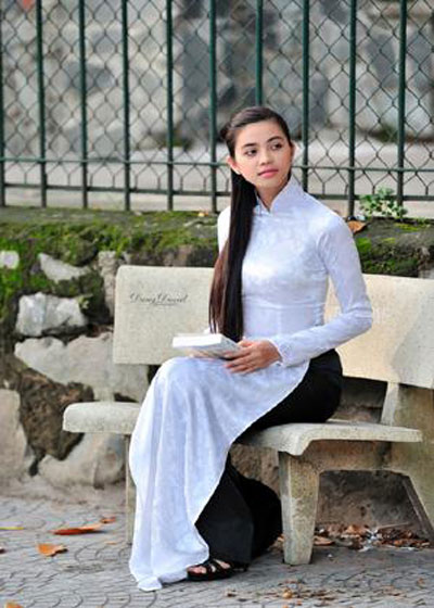 Nữ[-]sinh[-]Nha[-]Mân