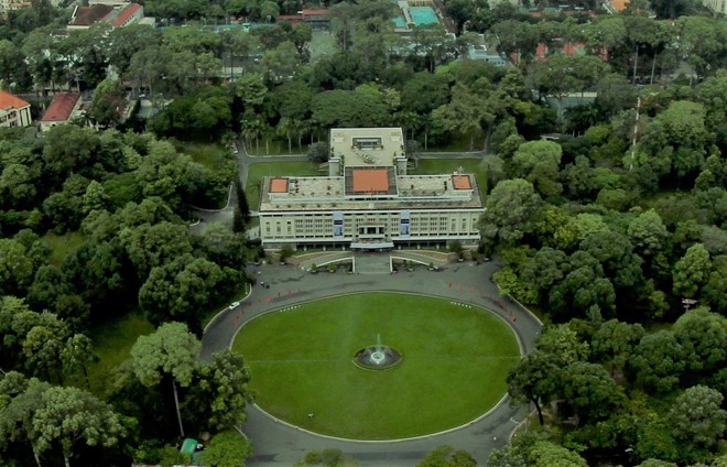 Những[-]hé[-]lộ[-]ít[-]người[-]biết[-]về[-]chuyện[-]phong[-]thủy[-]ở[-]Dinh[-]Độc[-]Lập