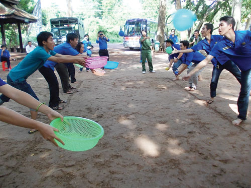 Học[-]cách[-]sống[-]vui[-]vẻ[-]mỗi[-]ngày