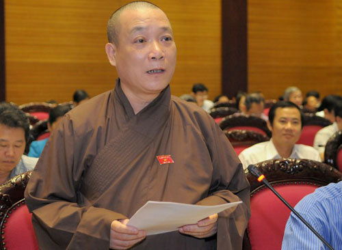 Đại[-]biểu[-]Quốc[-]hội:[-]"Nên[-]cấm[-]tuyệt[-]đối[-]việc[-]chặt[-]cây"