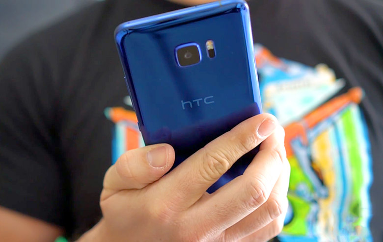 [-]HTC[-]U[-]Ultra[-]giảm[-]giá[-]sốc,[-]người[-]dùng[-]mua[-]đi[-]bán[-]lại[-]kiếm[-]lời