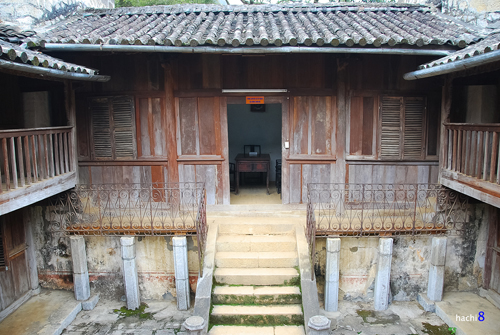 Cháu[-]nội[-]Vua[-]Mèo[-]kêu[-]cứu[-]vì[-]bị[-]tước[-]quyền[-]sử[-]dụng[-]tòa[-]dinh[-]thự