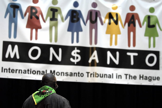 Monsanto:[-]hủy[-]diệt[-]môi[-]trường,[-]đồng[-]phạm[-]chiến[-]tranh...