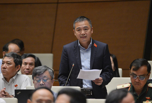 Kiến[-]nghị[-]ho&atilde;n[-]th&ocirc;ng[-]qua[-]Luật[-]bảo[-]vệ[-]m&ocirc;i[-]trường[-]sửa[-]đổi[-]để[-]thẩm[-]định[-]lại