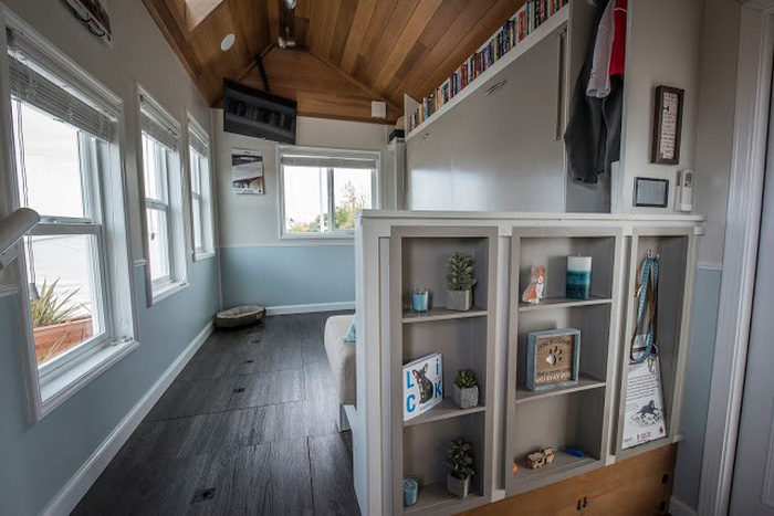 Nh&agrave;[-]mini[-]tự[-]xoay[-]d&ugrave;ng[-]điện[-]năng[-]lượng[-]mặt[-]trời