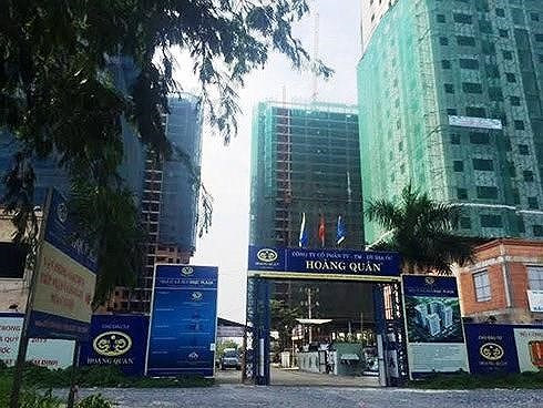 “Ông[-]trùm”[-]nhà[-]ở[-]xã[-]hội[-]Hoàng[-]Quân[-]bị[-]bêu[-]tên[-]vì[-]nợ[-]thuế