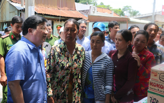 [-]Vụ[-]sạt[-]lở[-]bờ[-]s&ocirc;ng[-]V&agrave;m[-]Nao:[-]Th&ecirc;m[-]nhiều[-]nh&agrave;[-]d&acirc;n[-]mất[-]ngủ