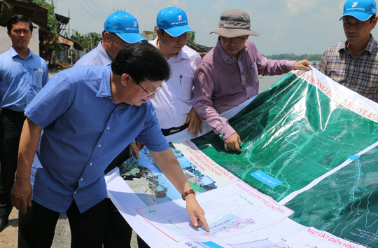 [-]Vụ[-]sạt[-]lở[-]bờ[-]s&ocirc;ng[-]V&agrave;m[-]Nao:[-]Th&ecirc;m[-]nhiều[-]nh&agrave;[-]d&acirc;n[-]mất[-]ngủ