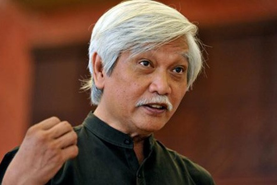 ĐBQH[-]Dương[-]Trung[-]Quốc:[-]Ông[-]Đoàn[-]Ngọc[-]Hải[-]xin[-]từ[-]chức[-]là[-]một[-]"bi[-]kịch"