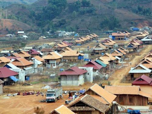 [-]Phó[-]Chủ[-]tịch[-]Sơn[-]La[-]giải[-]thích[-]17[-]cán[-]bộ[-]bị[-]khởi[-]tố[-]vì…[-]thương[-]dân[-](?)