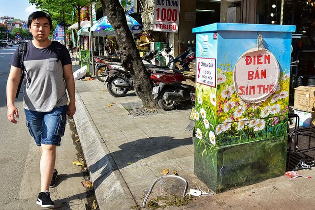 Bốt[-]điện[-]ở[-]Hà[-]Nội[-]"biến[-]hình"[-]đẹp[-]như[-]tranh