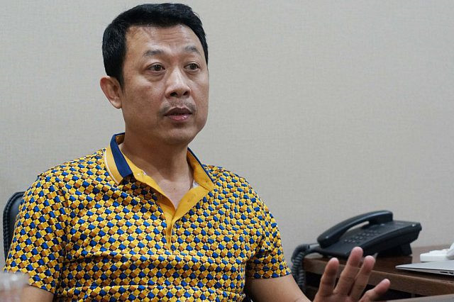 Công[-]ty[-]của[-]Vân[-]Sơn[-]nợ[-]thuế[-]hơn[-]100[-]triệu[-]đồng,[-]bị[-]vô[-]hiệu[-]hóa[-]đơn[-]đỏ