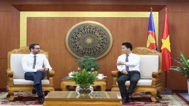Thúc đẩy hợp tác Việt Nam - Anh chống biến đổi khí hậu, bảo vệ môi trường