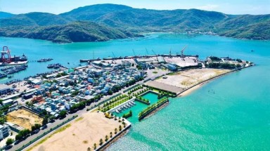 Bình Định phấn đấu trở thành trung tâm kinh tế biển